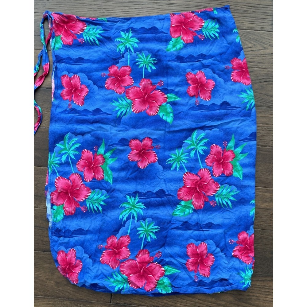 Unity Trading Hawaii Wrap Skirtโ Turquoise Floral Print 100% Rayon One Size Fits